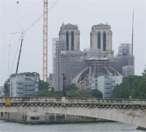 Notre Dame Wiederaufbau Mit Uralter Bautechnik Baublatt