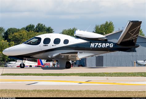 N Pg Cirrus Vision Sf G Arrivee Private Brad Ice Jetphotos