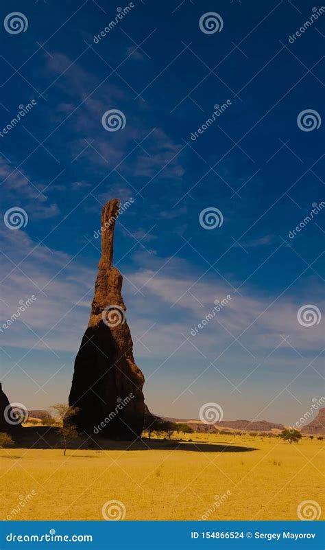 Abstract Rock Formation At Plateau Ennedi Aka Spire Chad Foto De