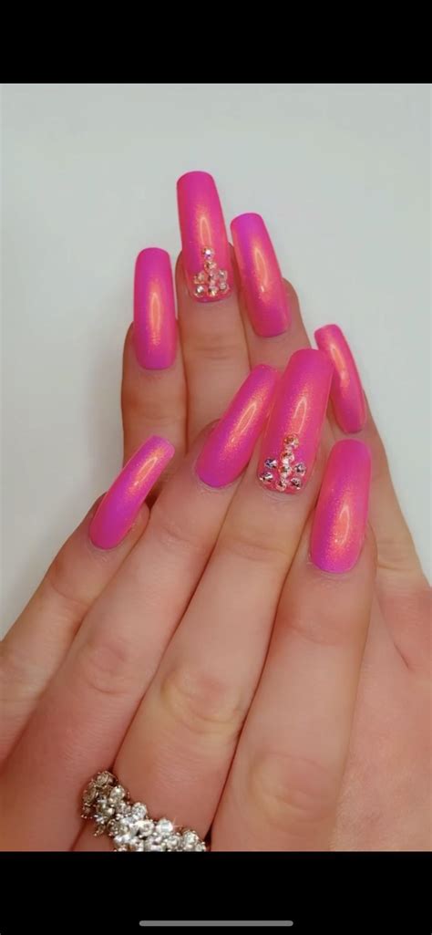 What to do with my long nails ? | Scrolller