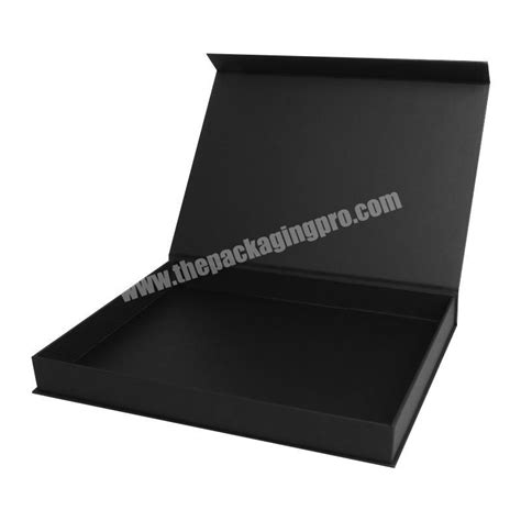 Custom Magnetic Closure Gift Boxes Matt Black Luxury Flap Lid Packaging