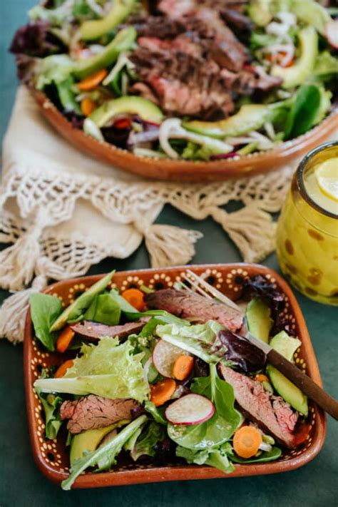 Healthy Carne Asada Steak Salad - Muy Bueno