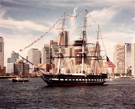 USS Constitution's "Turnaround" Cruises - USS Constitution Museum