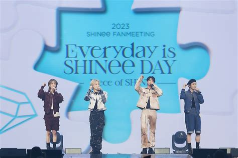 SHINee Celebrates 15th Anniversary With Fans