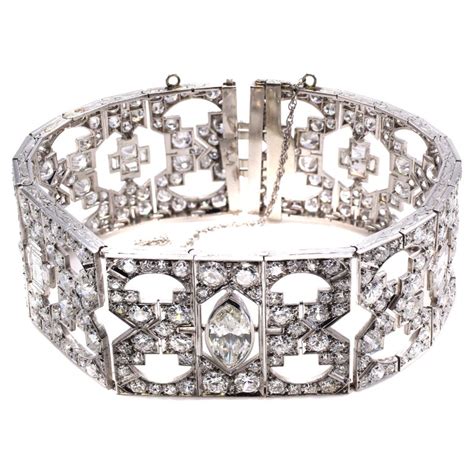 Exquisite Art Deco French Diamond Platinum Bracelet Ca 1930 For Sale