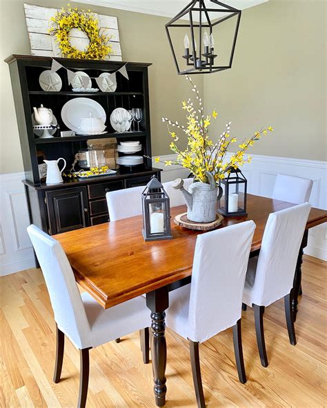 Elegant And Creative Decor Ideas To Enhance Your Dining Table