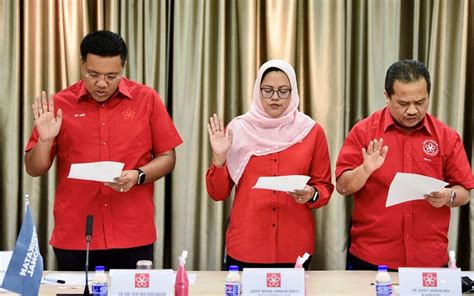 Bersatu Pinda Perlembagaan Elak Wakil Rakyat Lompat Parti Edisi 9