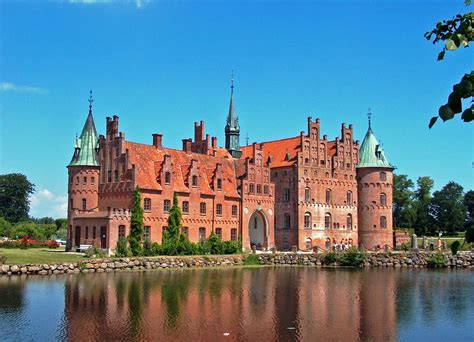 Kv Rndrup Egeskov Castle Said To Be The Most Beautiful Water Castle