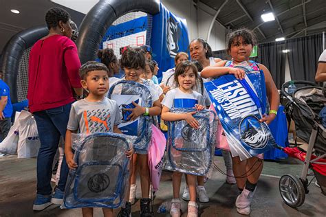 Mayors Back To School Fair The Official Home Of The Dallas Mavericks