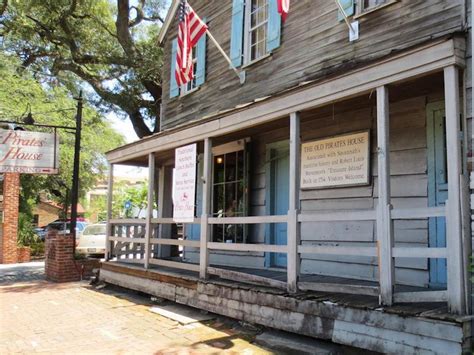 Old Savannah Pirates House - Alan Chaput Author of Mystery Novels