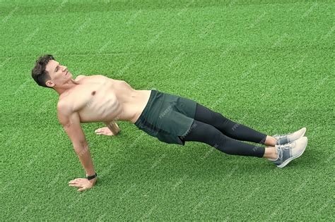 Premium Photo Reverse Plank Helps Strengthen Lower Back Man