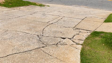 Heres How Much Itll Cost You To Repair Your Cracked Concrete Driveway