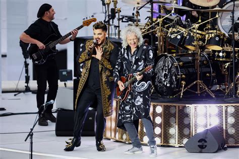 See Queen + Adam Lambert, Duran Duran, Diana Ross Perform at Platinum ...