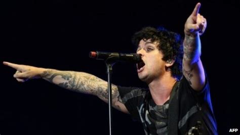 Green Day Lead Singer Smashes Guitar On Stage In Vegas Bbc News