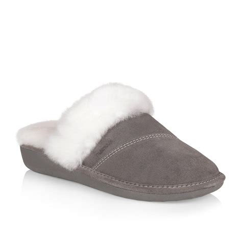 Sheepskin Slippers, Flip flops, Scarves & Hats | Nuknuuk