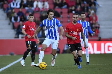 El Alavés suma un sufrido punto ante un rival directo que confirma su