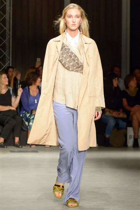 Cividini S S 18 Womenswear 14 Tagwalk The Fashion Search Engine