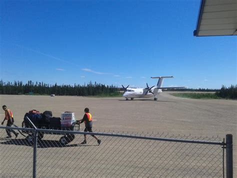 Lac Brochet Airport