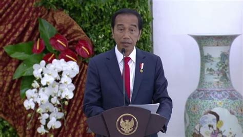 RI Stop Ekspor Bijih Bauksit Juni 2023 Jokowi Siap Siap Digugat China