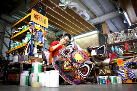 Lion Dance Tradition Thrives In Malaysia Hawaii Tribune Herald