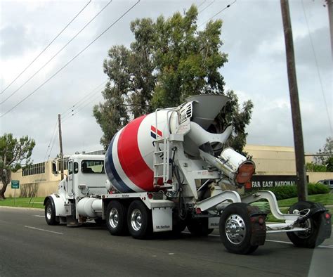 McNeilus Cement Truck May 23 2008 David Valenzuela Flickr