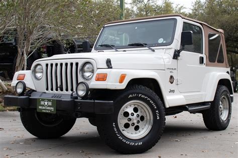 Ever Popular White Sahara Jeep Wrangler TJ | Jeep wrangler sahara, Jeep ...