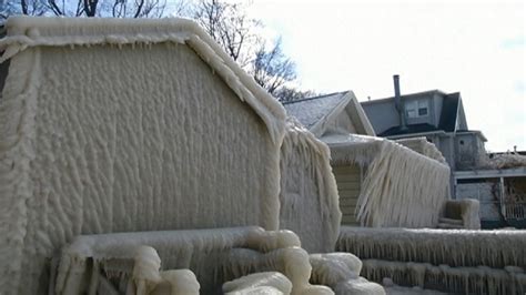 Storm encases houses along Lake Ontario in ice | WSTM