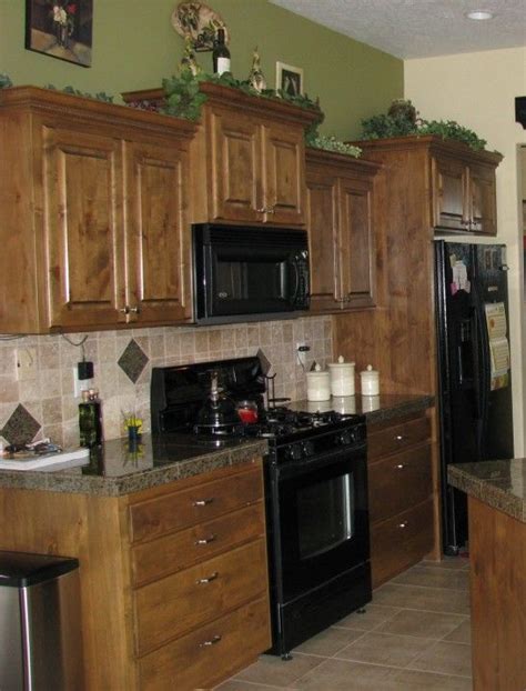 Sage Green Kitchen Walls With Oak Cabinets Iwn Kitchen