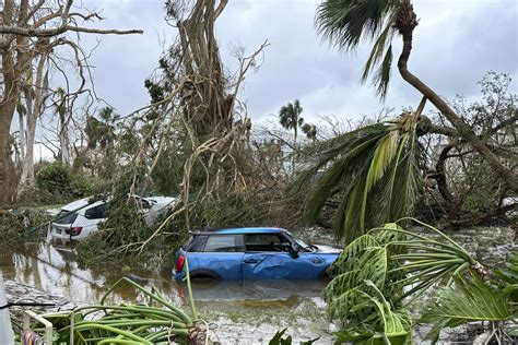 Reportan al menos 100 muertos por huracán Ian en Florida