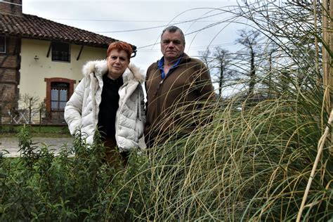 Montpont En Bresse Une Maison Sans Fleurs Cest Une Maison Sans Me