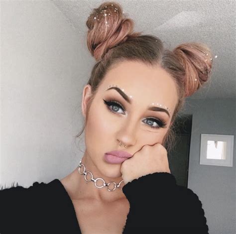 16 Super Cute Space Bun Hairstyles You Can Try This Year Styles Weekly