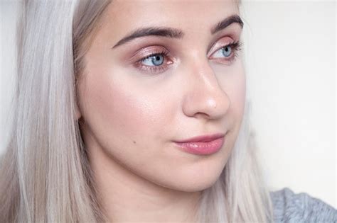 Max Factor Masterpiece Rose Nude 03 очередной клон Urban Decay Naked