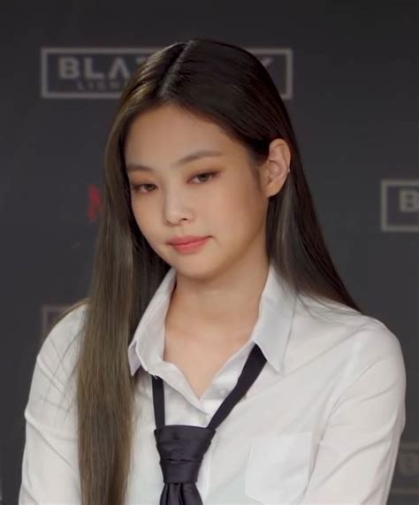 Jennie Uzzlang Beauty Kim Jennie Icon Messy Icon Soft Icon Vintage