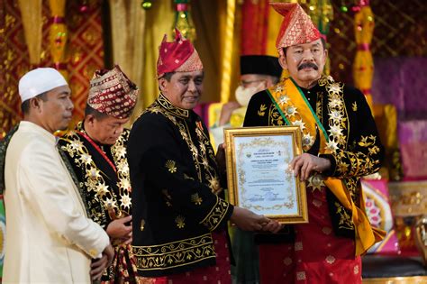 Jaksa Agung Dapat Gelar Sri Paduko Agung Mustiko Alam Dari LAM Jambi