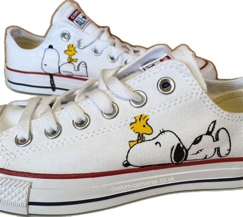 10 Easy Designs To Make Funky Hand Painted Sneakers Artofit