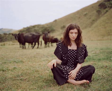Hot Lorde Photos Will Make Your Day Even Better ThBlog