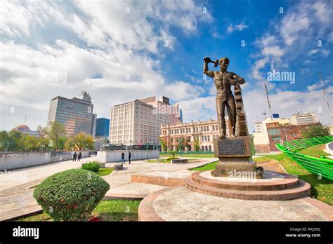 Monterrey Mexico 11 December 2018 Monterrey Monument To Workers