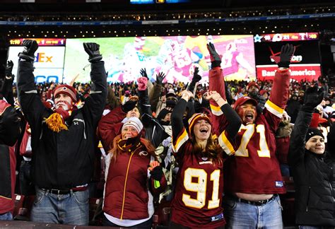 Washington Redskins Fans Celebrate Nfc East Title In Victory Over