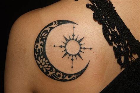 Quelle Est La Signification Du Tatouage De Lune Photos Et Id Es