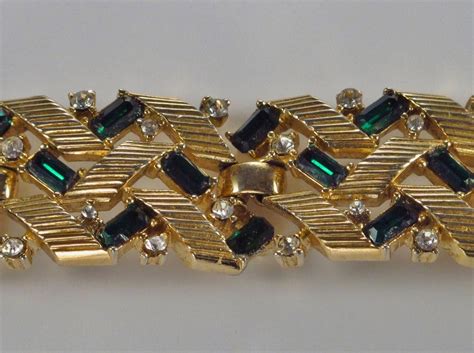 Trifari Vintage Bracelet Green Rhinestones On Gold Gilt S Ca