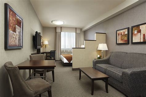 Acclaim Hotel Calgary Airport Calgary, Alberta, CA - Reservations.com