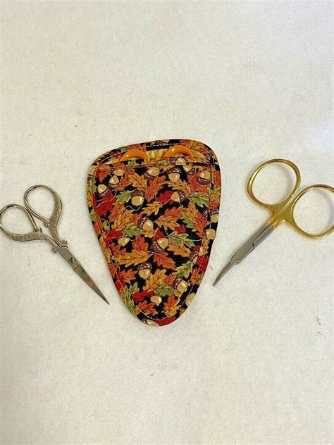 Autumn Leaves Acorns Quilted Embroidery Needlework Scissor Holder