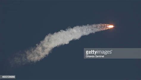 Rocket Space X Photos And Premium High Res Pictures Getty Images