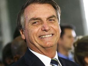 Pussy Riot provoca Bolsonaro em pôster de festival da prefeitura de SP