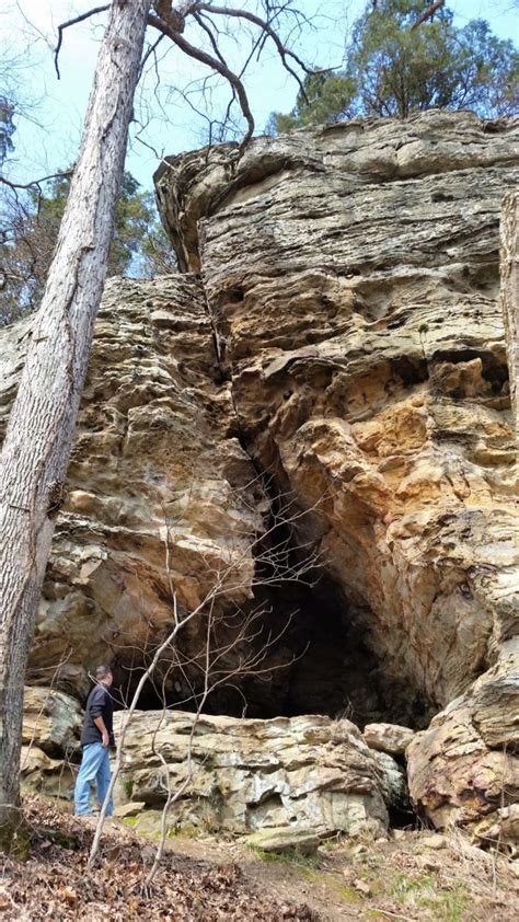 Southern Illinois Is Home To Incredible Landscapes Of Dramatic Rock