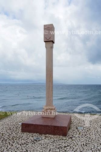 Tyba Online Assunto Marco Padr O Do Descobrimento Largo Do Farol