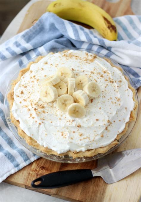 Old Fashioned Banana Cream Pie Recipe Video Gluesticks Blog