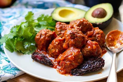 10 Paleo Meatball Recipes To Try Today Irena Macri Food Fit For Life