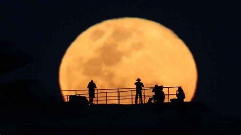 Harvest Moon 2023: Celestial Spectacle Captivates Skywatchers Worldwide – PelhamPlus