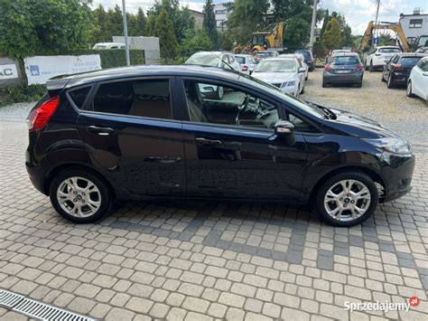 Ford Fiesta Km Klima Kraj W A Ciciel Opony Lato Zima Orzech